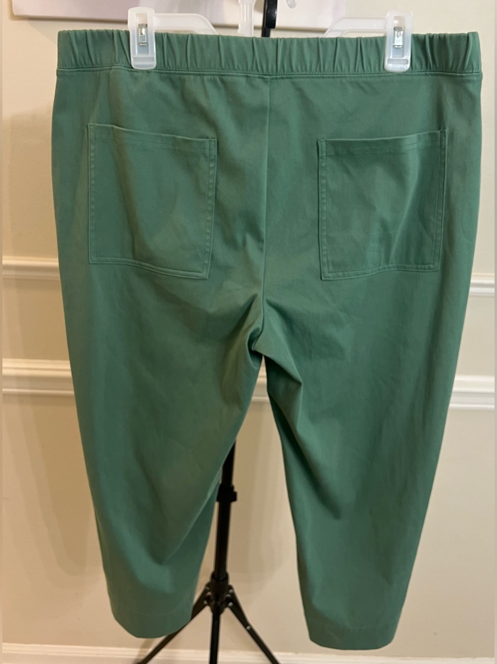 Denim & Co. Comfy Knit Air Petite Straight Crop Pant with Side Slits! Size LP. - Picture 6 of 15